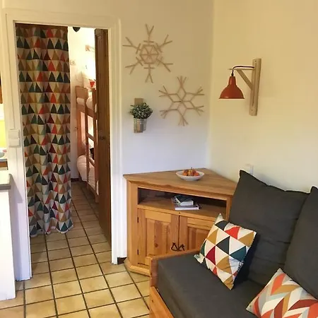 Apartment Jour De Peuf